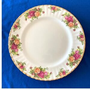 Vintage Royal Albert Old Country Roses 1962 Dinner Plate England 10.5'